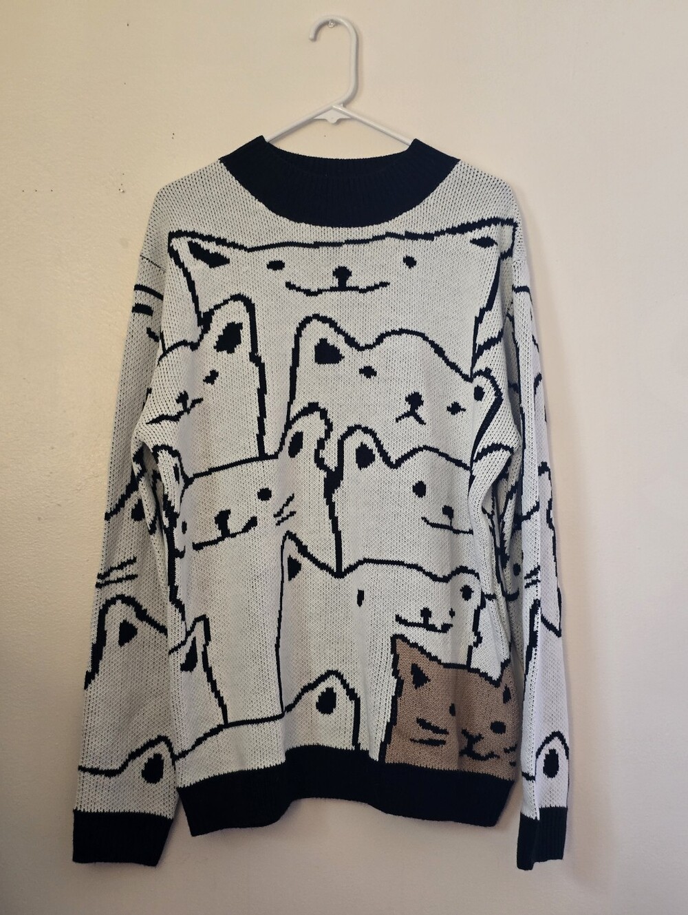 Cat Pattern Knit Sweater in White, Black & Brown